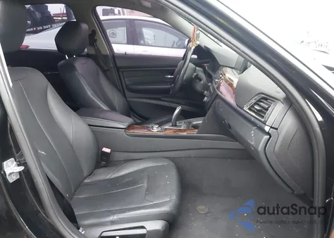 2013 BMW 328 Xi z USA, uszkodzony, nr VIN WBA3B3G52DNR79536